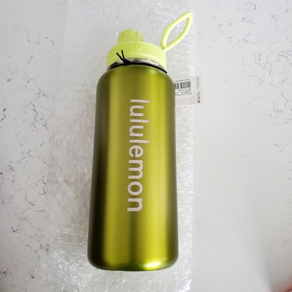 Lululemon Back To Life Water Bottle 💚 - Picture 1 of 13